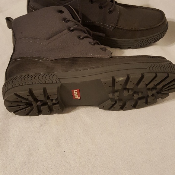 Levis Boots - Picture 3 of 4